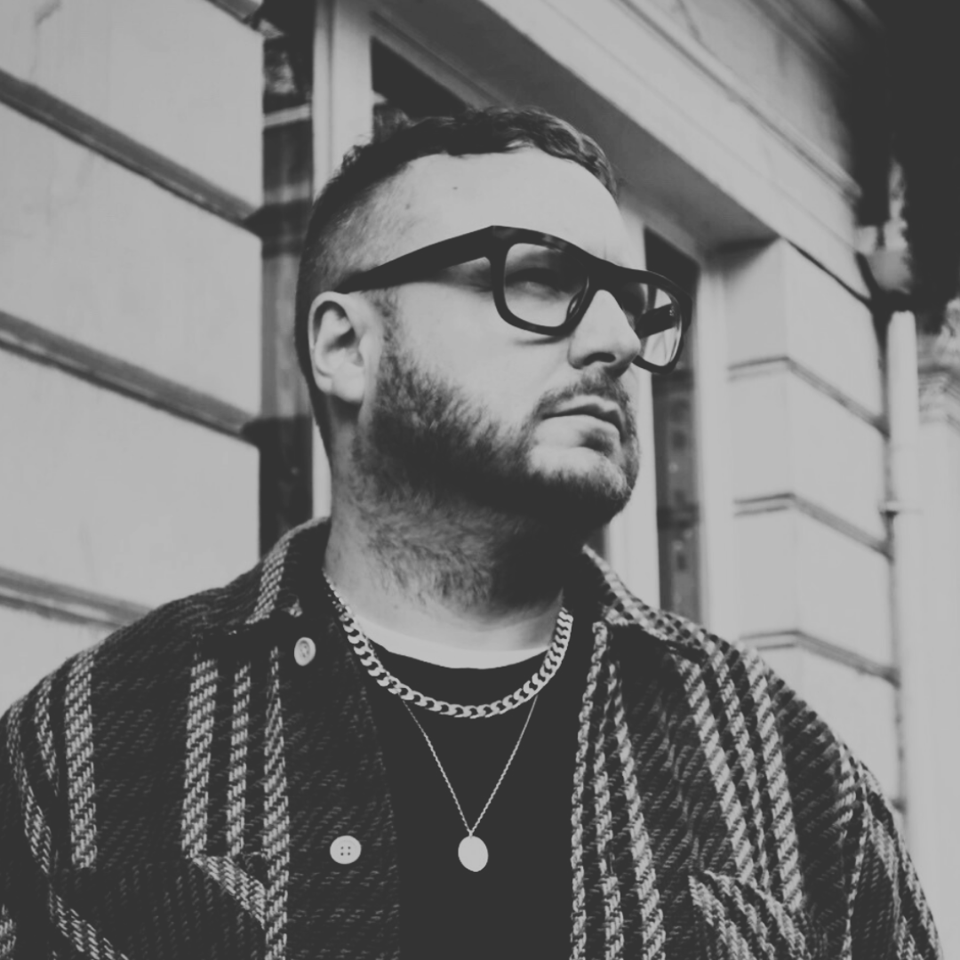 DJ