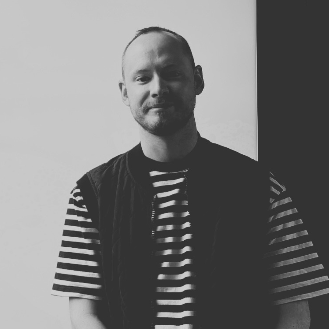 DJ